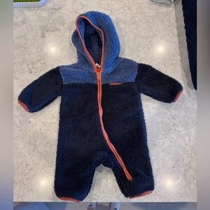 Old Navy 3-6 month Cozy Blue and Navy Kids One Piece